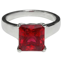 Afbeelding in Gallery-weergave laden, 1.50 Karaat Prinses Solitaire Rode Robijn Ring Verloving