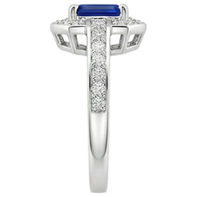 Afbeelding in Gallery-weergave laden, 1.70 karaat Emerald Cut Ceylon Sapphire Diamond Ring Wit Goud 14K