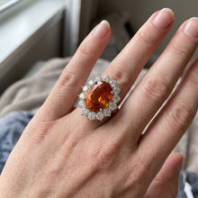 Afbeelding in Gallery-weergave laden, 13 kt ovale mandarijn granaat met ronde Natuurlijke echte diamanten ( niet in een laboratorium gekweekt ) ring wit goud