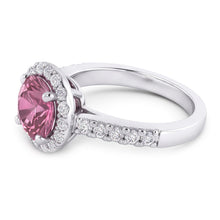 Afbeelding in Gallery-weergave laden, 1,25 karaat Ronde roze saffier solitaire met accent verlovingsring