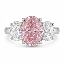 Afbeelding in Gallery-weergave laden, Roze verlovingsring 2,5 karaat labgekweekte ovale diamant driesteens 14k witgoud
