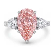 Afbeelding in Gallery-weergave laden, Gouden ring met roze diamant 2,5 karaat labgekweekt peervormig drie stenen 14k witgoud