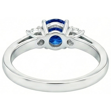Afbeelding in Gallery-weergave laden, 2.70 ct blauwe saffier en Natuurlijke echte diamanten ( niet in een laboratorium gekweekt ) drie stenen ring goud 14k