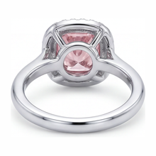 Afbeelding in Gallery-weergave laden, Roze diamanten ring 2,75 karaat labgekweekt kussengeslepen Halo 14K Witgoud