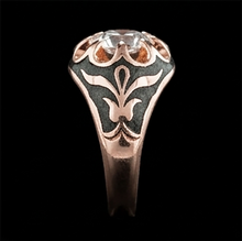Afbeelding in Gallery-weergave laden, 2 Karaat Zigeuner Solitaire Heren Belcher Ring Rond Oude Mijnwerker Diamant Bloem Stijl