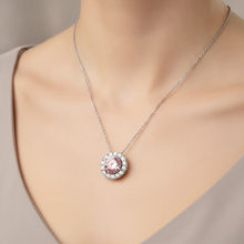 Afbeelding in Gallery-weergave laden, Roze diamanten ketting 2 karaat labgekweekte ronde halo hanger 14k witgoud