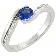 Afbeelding in Gallery-weergave laden, echte round saffier 2karaat ring close-up detail