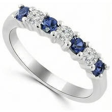 Afbeelding in Gallery-weergave laden, echte round saffier 2.45karaat eternity ring close-up detail