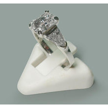 Afbeelding in Gallery-weergave laden, 2.60 Ct Radiant Echt Diamant Three Stone Style Ring Sieraden Nieuw