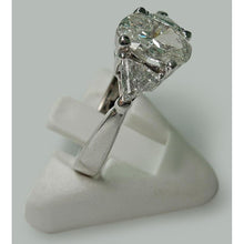 Afbeelding in Gallery-weergave laden, 2.60 Karaat Ovale Centrum Echt Diamant Drie Stenen Verlovingsring