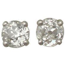 Afbeelding in Gallery-weergave laden, echte round diamant 2karaat oorbel vooraanzicht