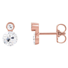 Afbeelding in Gallery-weergave laden, Oorbellen 14K Rosé Goud met Briljant – vooraanzicht
