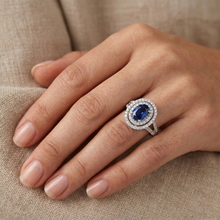 Afbeelding in Gallery-weergave laden, echte round saffier 2.45karaat ring met diamantaccenten