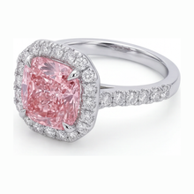 Afbeelding in Gallery-weergave laden, Roze diamanten ring 3,25 karaat labgekweekt kussenslijpsel halo pavé 14k witgoud