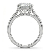 Afbeelding in Gallery-weergave laden, 3 Karaat Moderne Cushion uit de a aarde gewonnen Diamanten Ring
