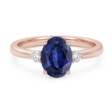 Afbeelding in Gallery-weergave laden, 3 stenen ovaal geslepen saffier ring met kleine ronde Natuurlijke echte diamant ( niet in het laboratorium gekweekt )en 2,25 karaat