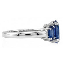 Afbeelding in Gallery-weergave laden, IGI GECERTIFICEERDE Drie Stenen Ovale Sri Lanka Kleur Saffier 4 Karaat Edelsteen Ring
