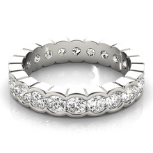 Afbeelding in Gallery-weergave laden, Eternity Band 14K Witgoud met Fijne Diamant – zijaanzicht