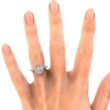 Afbeelding in Gallery-weergave laden, 3.50 Karaat Ovale En Ronde Echt Diamanten Verlovingshalo Ring