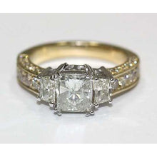 Afbeelding in Gallery-weergave laden, 3.66 Karaat Vintage Stijl Drie Stenen Echt Diamanten Ring Tweekleurig 14K