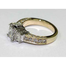 Afbeelding in Gallery-weergave laden, 3.66 Karaat Vintage Stijl Drie Stenen Echt Diamanten Ring Tweekleurig 14K