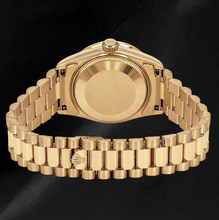 Afbeelding in Gallery-weergave laden, Rolex Datejust 68278 31 mm Horloge met Pavé Diamanten Wijzerplaat en President-band 18k
