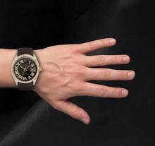 Afbeelding in Gallery-weergave laden, Rolex Datejust 1601 36 mm Chocoladebruine Romeinse Diamanten Wijzerplaat Rubberen Band Horloge