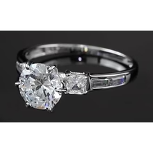 Afbeelding in Gallery-weergave laden, 3 Karaat Ronde Echt Diamanten Verlovingsring Drie Stenen Wit Goud 14K