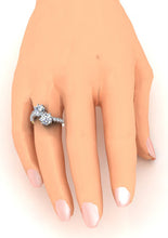 Afbeelding in Gallery-weergave laden, 3,30 Karaat Ronde Geslepen Diamanten Ring In 14 Karaat Witgoud