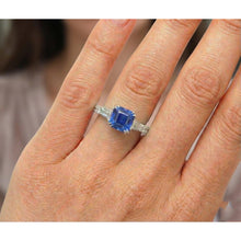 Afbeelding in Gallery-weergave laden, 3 stenen stijl Asscher saffier ring 3 karaat stokbrood & ronde Natuurlijke echte diamant ( niet in het laboratorium gekweekt )en