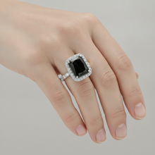 Afbeelding in Gallery-weergave laden, Damesring met zwarte diamant 7 karaat natuurlijke radiant halo 14k witgoud