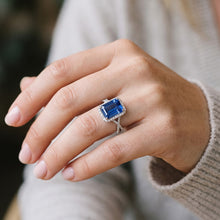 Afbeelding in Gallery-weergave laden, 4 karaat Halo Emerald Sri Lankaanse saffier & Natuurlijke echte diamant ( niet in het laboratorium gekweekt )en ring goud