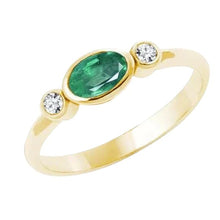 Afbeelding in Gallery-weergave laden, 4,50 karaat bezel set groene smaragd & diamanten trouwring 3 stenen