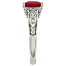 Afbeelding in Gallery-weergave laden, Ring met 4.40 Karaat Princess Rode Robijn en Sprankelende Natuurlijke uit de aarde gewonnen Diamanten Goud 14K