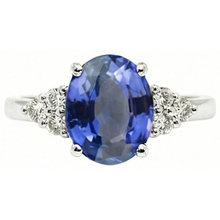 Afbeelding in Gallery-weergave laden, 5.30 Ct Ovale Sri Lankaanse Saffier Natuurlijke uit de aarde gewonnen Diamanten Ring Witgoud 14K