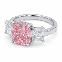 Afbeelding in Gallery-weergave laden, Roze verlovingsring 5,5 karaat labgekweekt kussengeslepen diamant drie stenen 14K witgoud