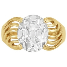 Afbeelding in Gallery-weergave laden, Briljant Old Mine Slijpvorm Solitaire Ring in 14K Geelgoud – hoekaanzicht