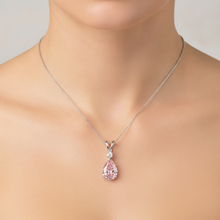 Afbeelding in Gallery-weergave laden, Collier met roze diamant 5 karaat labgekweekte peervormige solitair hanger met gespleten montuur 14K Witgoud