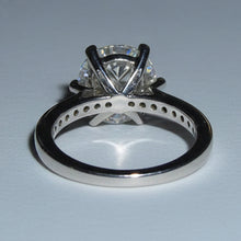 Afbeelding in Gallery-weergave laden, 5 Karaat Natuurlijke uit de aarde gewonnen Diamanten Verlovingsring en Band Set Witgoud 14K