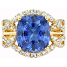 Afbeelding in Gallery-weergave laden, 6.01 Ct. Kussen Sri Lanka Blauwe Saffier En Natuurlijke uit de aarde gewonnen Diamanten Geelgoud 14K