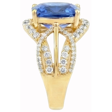 Afbeelding in Gallery-weergave laden, 6.01 Ct. Kussen Sri Lanka Blauwe Saffier En Natuurlijke uit de aarde gewonnen Diamanten Geelgoud 14K