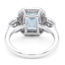 Afbeelding in Gallery-weergave laden, 6.25 ct smaragd geslepen aquamarijn en kleine Natuurlijke echte diamanten ( niet in een laboratorium gekweekt ) ring wit goud