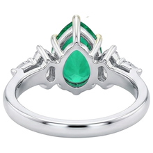 Afbeelding in Gallery-weergave laden, Colombiaanse Smaragd Edelsteen Ring 3-karaat Bicolor 14K Goud – achteraanzicht