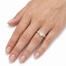 Afbeelding in Gallery-weergave laden, Antiek Rozet Fijne Diamant Solitaire Ring met Accenten 1,75