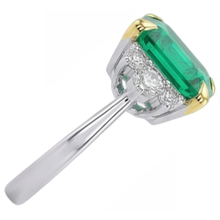 Afbeelding in Gallery-weergave laden, Asscher Colombiaanse Smaragd ring in 14 Karaat Tweekleurig Goud – profielaanzicht