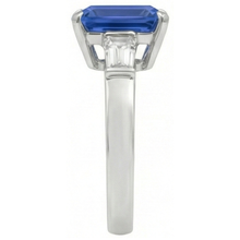 Afbeelding in Gallery-weergave laden, Baguette Diamond Three Stone Emerald Ceylon Sapphire Ring 3.50 karaat