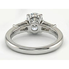 Afbeelding in Gallery-weergave laden, Diamant Drie-Steen Ring 3 karaat 14K Witgoud – profielaanzicht