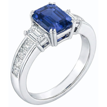Afbeelding in Gallery-weergave laden, Blauwe Saffier 3 Steen Emerald Cut Ring & Prinses Diamanten 4 Karaat