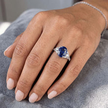Afbeelding in Gallery-weergave laden, Blauwe saffier Solitaire met accenten Ring 5 karaat witgouden sieraden