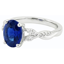 Afbeelding in Gallery-weergave laden, Blauwe saffier edelsteen ring met markiezin & ronde accenten 4,50 karaat